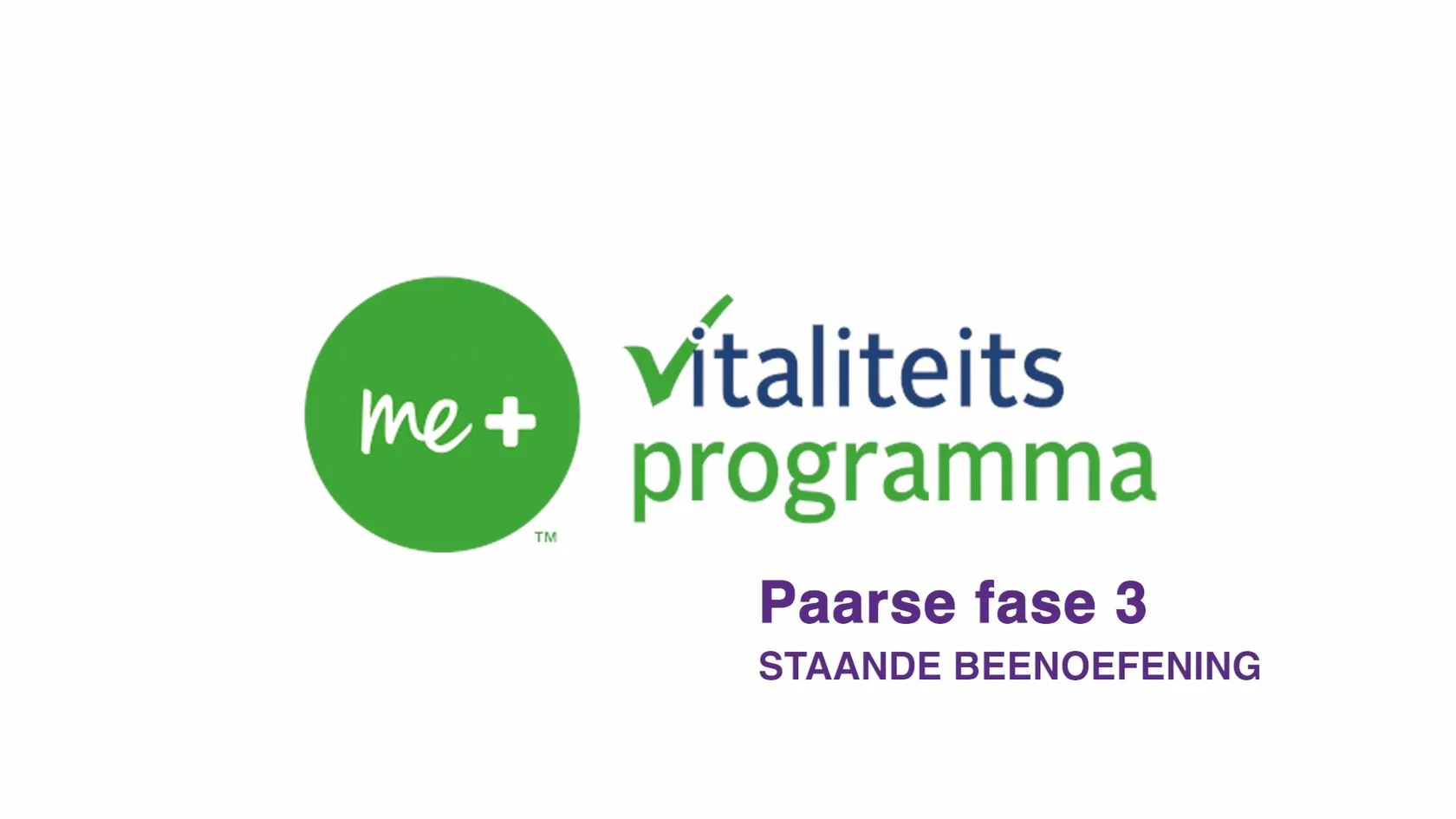 Een vrouw die een oefening doet